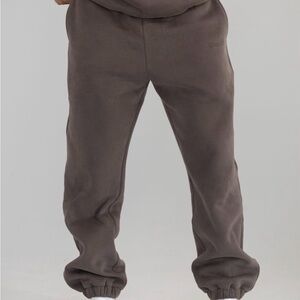 COMFRT Signature Small Chocolate Sweatpants Unisex